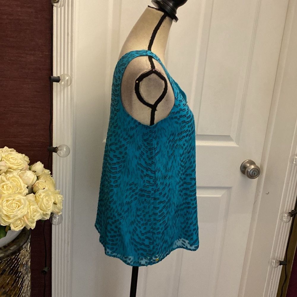 Lilly Pulitzer Blue Sleeveless Relaxed Tank Top, S - Picture 6 of 9